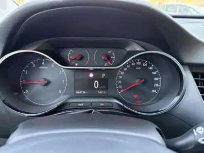 Photo 13 Opel Crossland  1.2 Turbo 130ch Elegance Business BVA