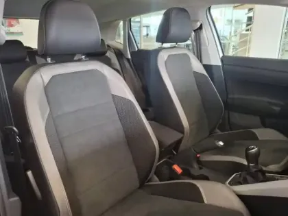 Photo 14 Volkswagen Polo  1.0 TSI 95ch Carat Euro6d-T