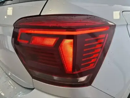 Photo 9 Volkswagen Polo  1.0 TSI 95ch Carat Euro6d-T