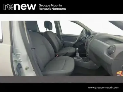 Photo 13 Dacia Duster  1.6 SCe 115ch Silver Line 2017 4X2