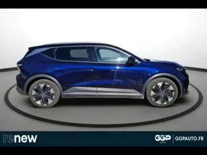 Photo 6 Renault Scenic  E-Tech Electric 220ch Techno grande autonomie -24