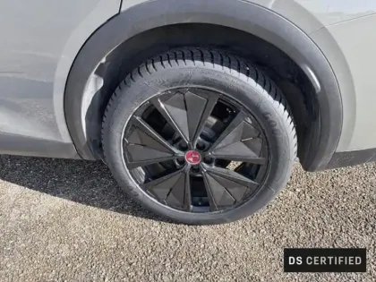 Photo 10 DS DS 7  E-TENSE 4x4 300ch Performance Line +