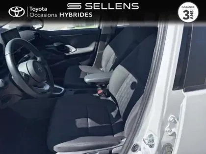 Photo 10 Toyota Yaris Gén. IV Ph1 NG Dynamic 5