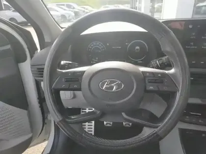 Photo 7 Hyundai Bayon  1.0 T-GDi 100ch Hybrid 48V Creative