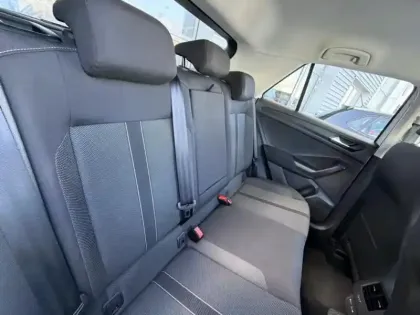 Photo 9 Volkswagen T-roc  1.0 TSI 116ch VW Edition