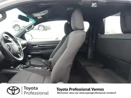 Photo 10 Toyota Hilux  2.4 D-4D 150ch X-Tra Cabine Légende 4WD MY20