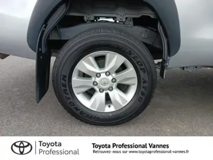 Photo 14 Toyota Hilux  2.4 D-4D 150ch X-Tra Cabine Légende 4WD MY20