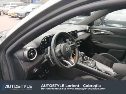 Photo 14 Alfa Romeo Tonale  1.5 Hybrid 160ch Veloce TCT