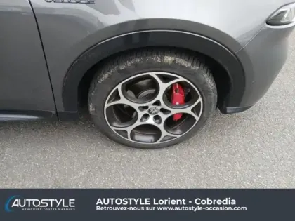 Photo 8 Alfa Romeo Tonale  1.5 Hybrid 160ch Veloce TCT