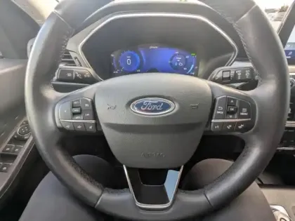 Photo 14 Ford Kuga  2.5 Duratec 190ch FHEV Titanium BVA