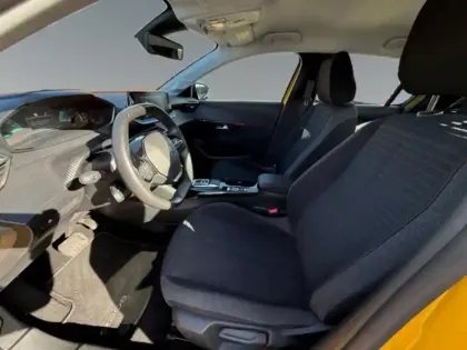 Photo 8 Peugeot 208  e- 136ch Style