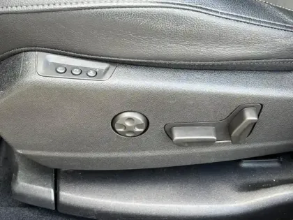 Photo 14 DS DS 7  Crossback E-TENSE 225ch Performance Line +