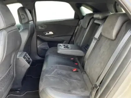 Photo 11 DS DS 7  Crossback E-TENSE 225ch Performance Line +