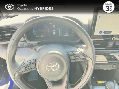 Photo 8 Toyota Yaris  Cross 130h Collection Attelage