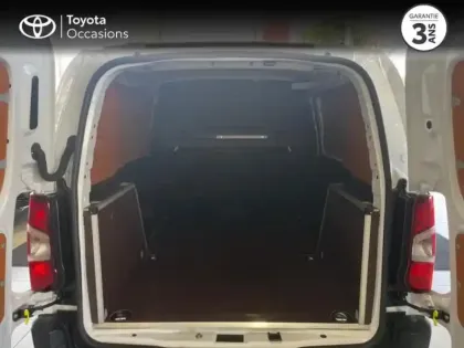 Photo 9 Toyota Proace  CITY Medium 130 D-4D Start BVA Pack Confort