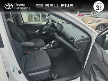 Photo 5 Toyota Yaris  116h Dynamic 5p MC24