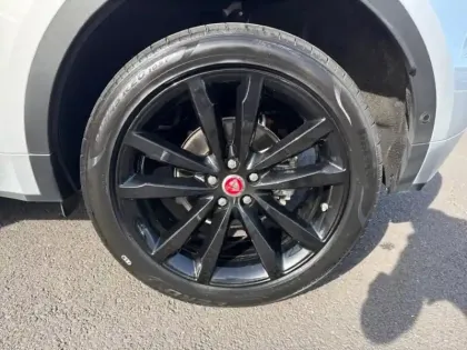 Photo 6 Jaguar E-Pace  2.0D 180ch R-Dynamic SE AWD BVA9