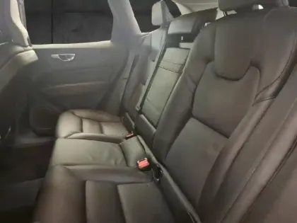 Photo 11 Volvo Xc60  B4 AdBlue AWD 197ch Business Executive Geartronic