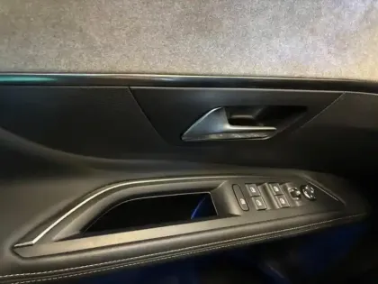 Photo 11 Peugeot 5008  2.0 BlueHDi 180ch S&S GT EAT8