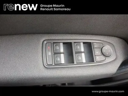 Photo 14 Renault Captur  1.6 E-Tech hybride 145ch Intens -21