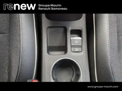 Photo 10 Renault Captur  1.6 E-Tech hybride 145ch Intens -21