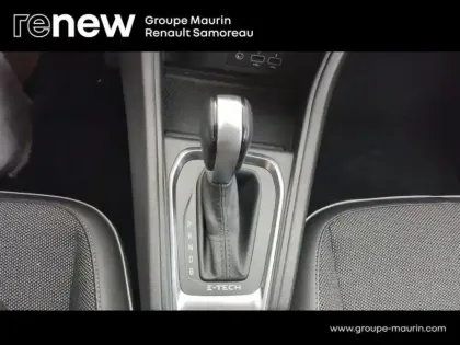 Photo 9 Renault Captur  1.6 E-Tech hybride 145ch Intens -21