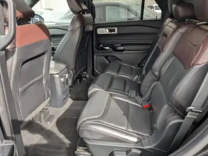 Photo 7 Ford Explorer Gén. III Ph1 Platinum 5