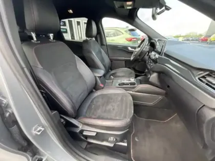 Photo 10 Ford Kuga Gén. III Ph1 ST-Line X 5