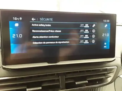 Photo 19 Peugeot 5008  PureTech 130ch S&S EAT8