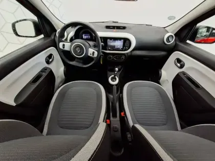Photo 19 Renault Twingo  III E-Tech
