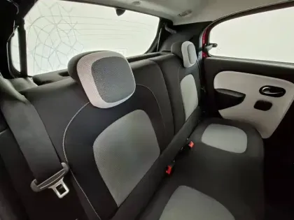 Photo 18 Renault Twingo  III E-Tech