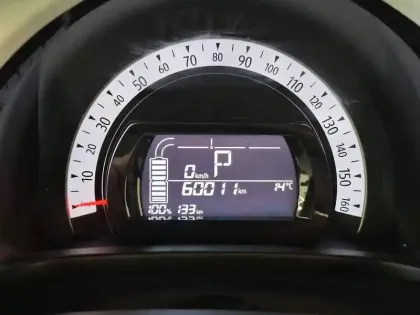 Photo 33 Renault Twingo  III E-Tech