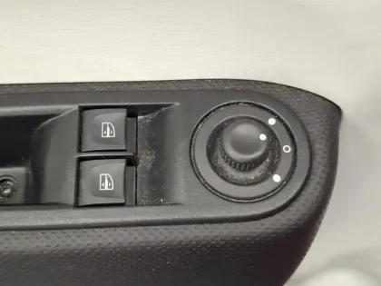 Photo 30 Renault Twingo  III E-Tech