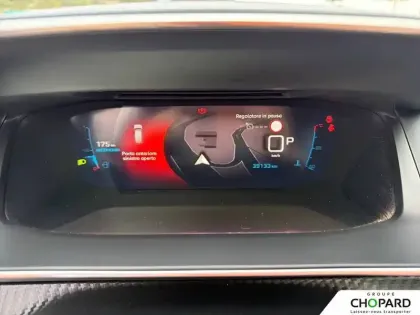 Photo 20 Peugeot 208  PureTech 100 S&S EAT8