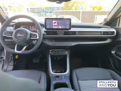 Photo 7 Jeep Avenger  1.2 Turbo T3 145 ch BVR6 4xe