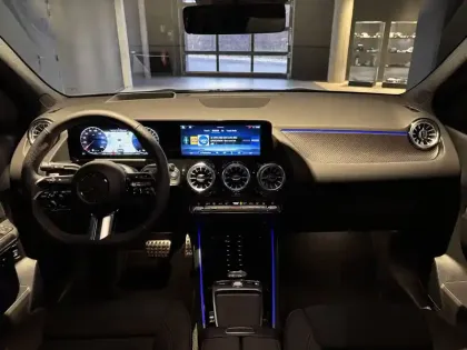 Photo 44 Mercedes GLA  250 e Hybrid EQ 8G-DCT