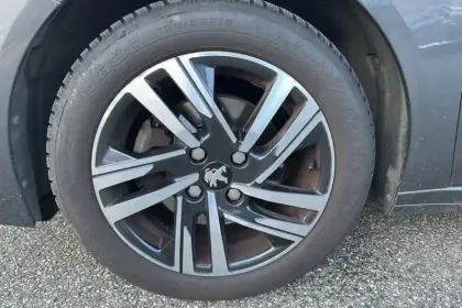 Photo 9 Peugeot 208  PureTech 100 S&S BVM6