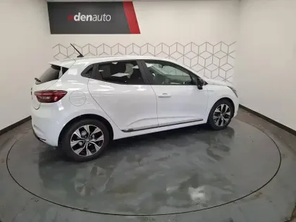 Photo 50 Renault Clio Gén. V (BJA) Ph1 NG Evolution 5