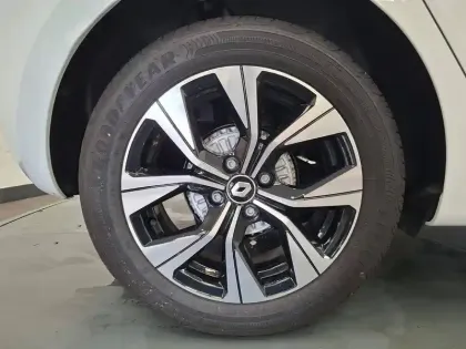 Photo 55 Renault Clio Gén. V (BJA) Ph1 NG Evolution 5