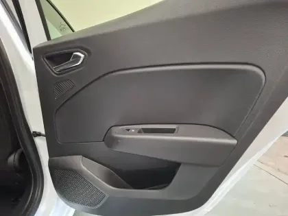 Photo 59 Renault Clio Gén. V (BJA) Ph1 NG Evolution 5