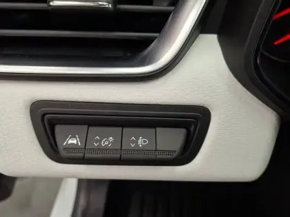 Photo 71 Renault Clio Gén. V (BJA) Ph1 NG Evolution 5