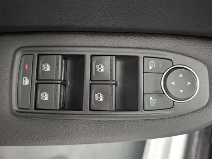 Photo 70 Renault Clio Gén. V (BJA) Ph1 NG Evolution 5