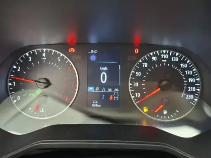 Photo 75 Renault Clio Gén. V (BJA) Ph1 NG Evolution 5