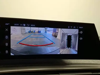 Photo 22 Peugeot 3008  Hybrid 136 e-DCS6