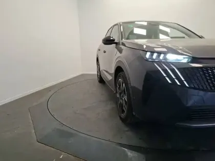 Photo 33 Peugeot 3008  Hybrid 136 e-DCS6