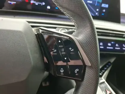 Photo 15 Peugeot 3008  Hybrid 136 e-DCS6