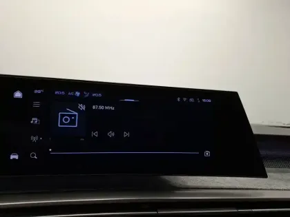 Photo 16 Peugeot 3008  Hybrid 136 e-DCS6