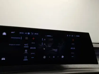 Photo 17 Peugeot 3008  Hybrid 136 e-DCS6