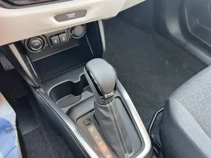 Photo 14 Suzuki Swift  1.2 Dualjet Hybrid Auto