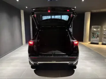 Photo 17 Mercedes GLA  180 7G-DCT